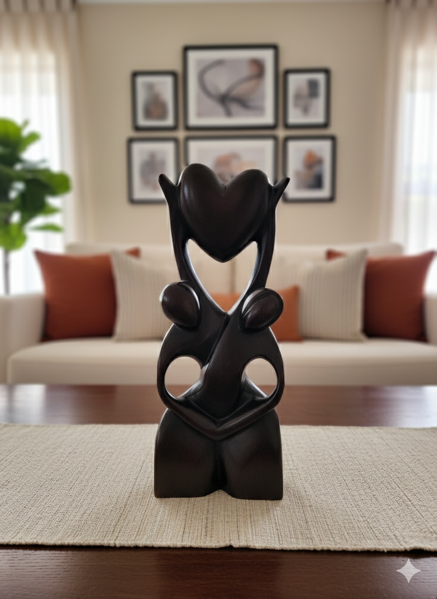 Ghanaian Love sculpture